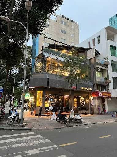 Cho thuê nhà góc 2MT Hồ Tùng Mậu, Quận 1. DT: 13x30m, 1 trệt, 2 lầu. DTSD: 1.100m2