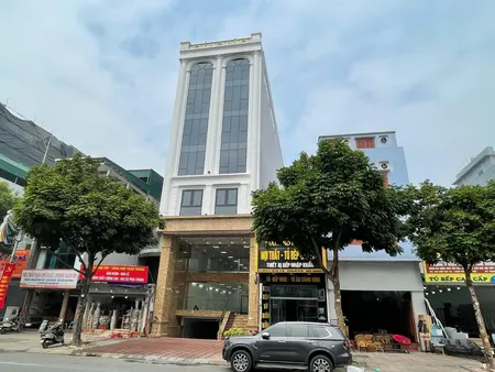 Cho Thuê Tòa Văn Phòng 9 Tầng Mặt Phố Ngô Gia Tự. . Dt 315m2, Mt 8.3m Nở Hậu. Giá 300tr/th