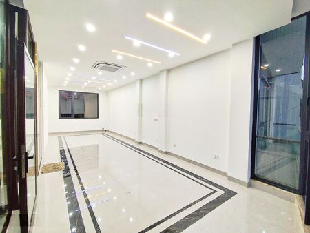 Cho thuê văn phòng Vạn Phúc Hà Đông 65m2 thông sàn, view hồ, giá rẻ