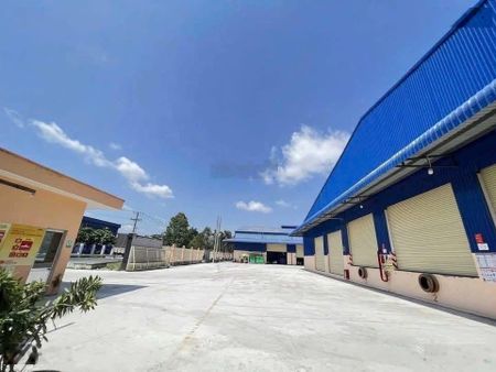 Cho thuê kho xưởng 2.600 m² có PCCC tự động và điện 3 pha, KCN Trà Nóc, TP. Cần Thơ, lộ container