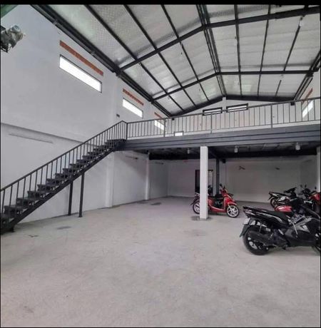 Cho thuê nhà xưởng mới 9x18m gác lửng đường Trường Chinh quận 12
