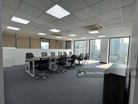 Cho thuê Văn phòng đẹp tại Duy Tân, 50m2,100m2,200m2,500m2 giá 200.000đ/m2 đủ nội thật
