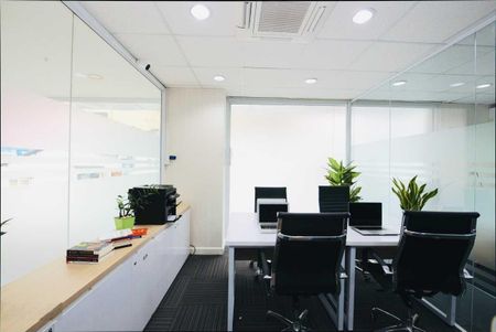 Văn phòng full nội thất Quận 5, siêu ưu đãi chỉ từ 12tr/tháng
