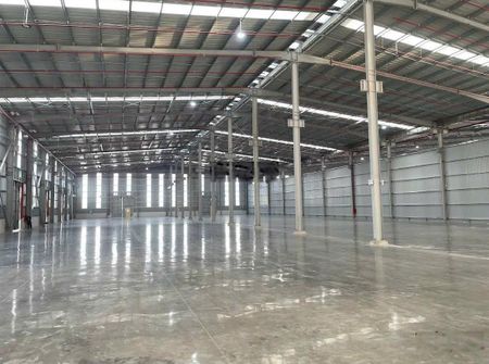 Cho thuê nhà xưởng 8000m2 KCN Hải Sơn Đức Hòa - Long AN giá rẻ bất ngờ