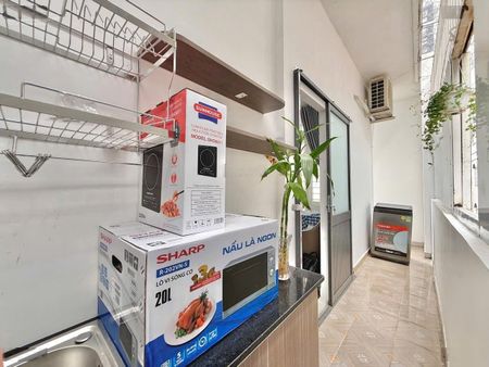Cho thuê phòng 1 PHÒNG NGỦ tách bếp, Ban công - Full nội thất gần đường Hoàng Sa Quận 3