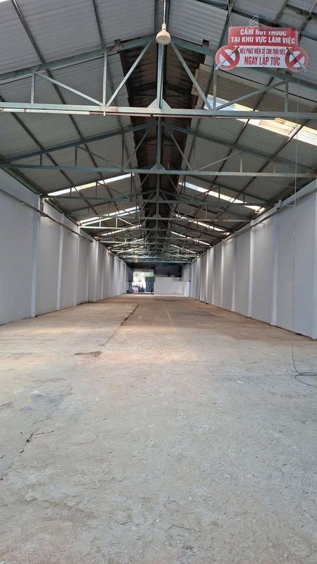 Cho thuê kho xưởng 850m2 đường xe công Xuân Thới Thượng Hóc Môn TP.HCM