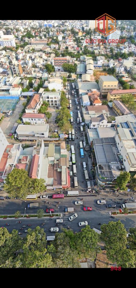 Cho thuê mặt bằng kinh doanh diện tích lớn, ngang 23m Nguyễn Ái Quốc