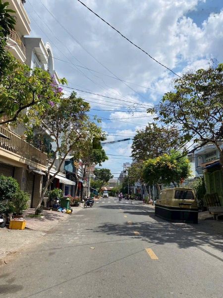 Cho thuê khu họ lê - 4x18m cấp 4 - đường 16m - gần nguyễn sơn, phú thọ hòa, thoại ngọc hầu