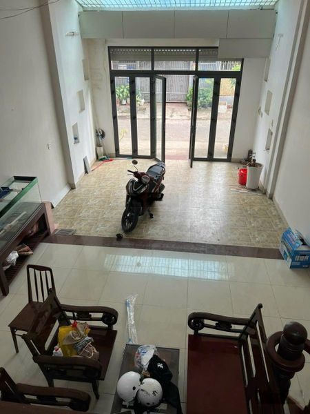 Nhà phố ngang 5m dài 30m, 1 trệt 2 lầu, 1 gác lửng