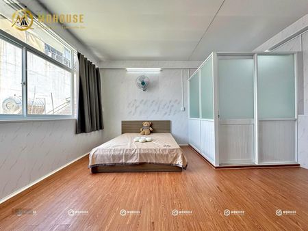 Phòng đẹp Full nội thất.Full dịch vụ tiện ích.Thang máy Hoàng Hoa Thám gần khu K300