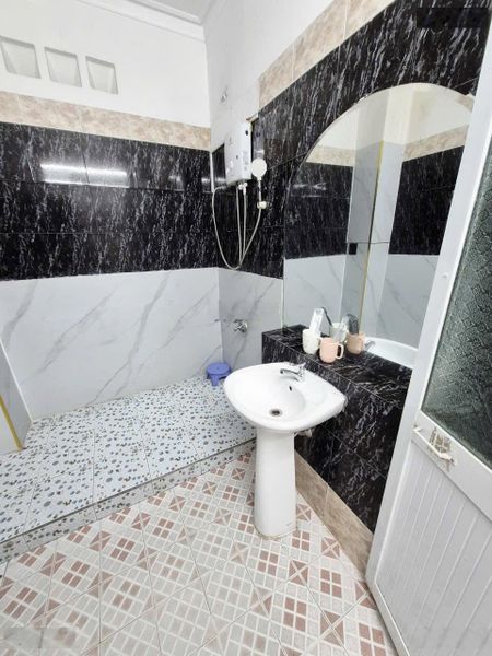 Cho thuê trọ đường Nguyễn Tất Thành Q4, gần Đh Luật, Đh Nguyễn Tất Thành, cầu Khánh Hội, cầu Tân