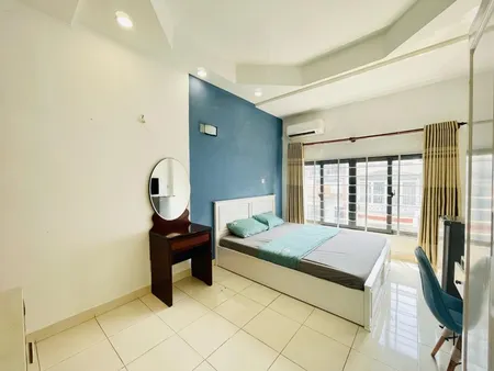 Phòng Cửa Sổ Rộng Rất Thoáng Mát Nhà Mặt Tiền đường Lớn Tại Trần Minh Quyền Gần Vạn Hạnh Mall