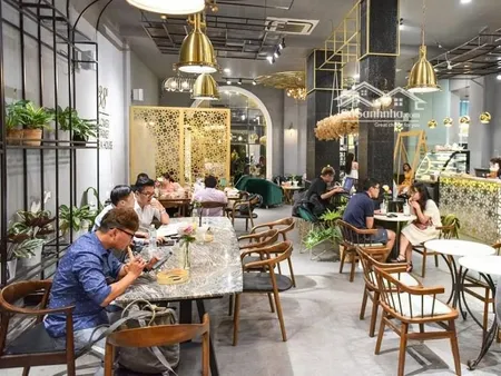 Cho Thuê Cửa Hàng 200m2 Tại Hoàng Quốc Việt, Cầu Giấy Giá Siêu Hời 125tr Cho Kinh Doanh Mọi Mô Hình