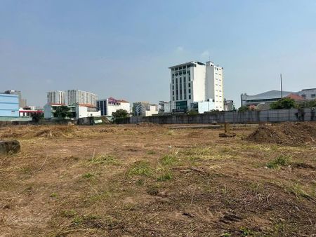Tôi cần cho thuê đất 16.000m2 2 mặt tiền Đường Luỹ Bán Bích, Q. Tân Phú thông tin thật 100%