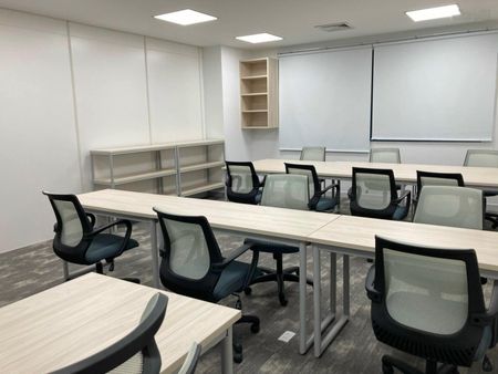 Chính chủ cho thuê văn phòng tại Hoàng Văn Thái - Ngã Tư Sở