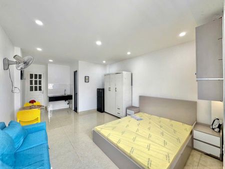 Giá ưu đãi phòng mới cho SV gần ĐH Văn Lang đường Nơ Trang Long Q. BT L/H: 0772982397 gọi tư vấn