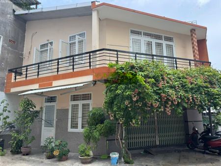 Cho thuê nhà góc khu TĐC VCN Phước Hải, Nha Trang giá 10tr