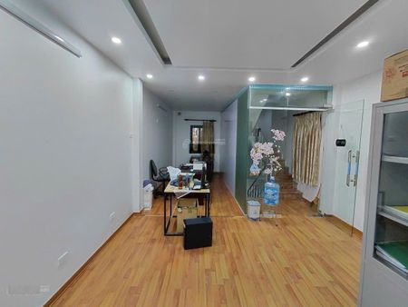 Cho thuê cả nhà ở Ngõ 46 Đặng Văn Ngữ 41m2x5tầng, giá 15.5tr/th