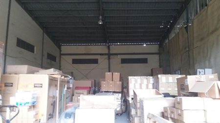 Cho thuê kho nhỏ Quận 7 DT 140m² xe cont tận cửa, bãi rộng bốc dỡ hàng hóa