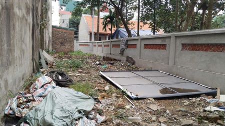 Cho thuê đất 156m2 mặt đường kinh doanh ở Thạch Bàn, Long Biên giá 12 triệu/tháng