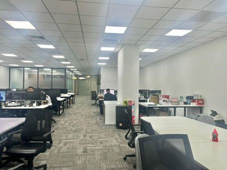 Cho thuê văn phòng Icon4 phố Đê La Thành, Đống Đa 175m2, 250m2, 800m2, giá 140 nghìn/m2/th