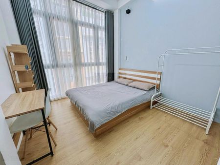 Cho thuê phòng studio cửa sổ thoáng , 30m2 , đường tô hiến thành - gần vòng xoay dân chủ quận 3