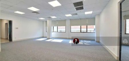 Văn phòng 80m2 tại đường Trường Chinh. Sàn vừa bàn giao, có thể sử dụng ngay