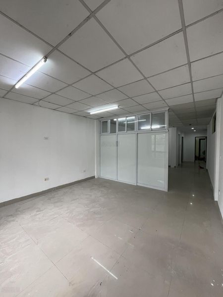 Cho thuê văn phòng Triều Khúc - Nguyễn Trãi, 100m2/tầng gồm 2 phòng rộng