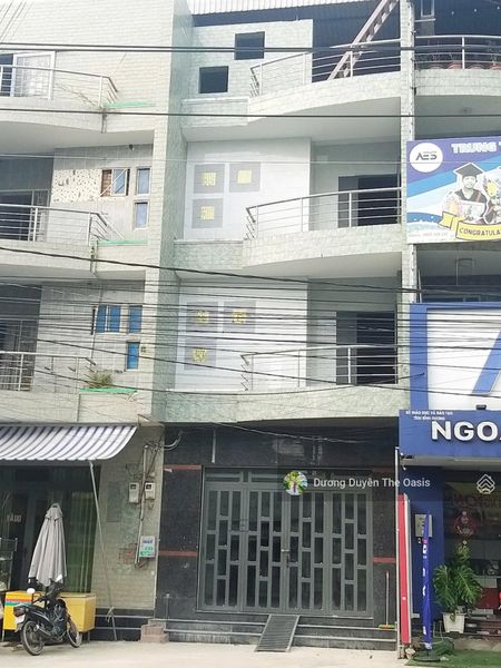 Cho thuê nhà D1 gần D33 trục kinh doanh văn phòng sầm uất. Sàn sử dụng 299.5m2: LH: 0975362423