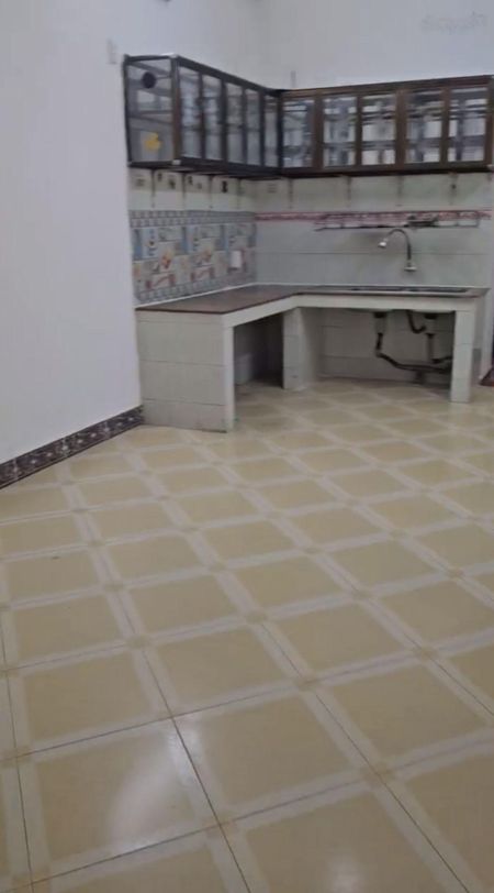 Hẻm xe tải thông - 4m*17m - 3 tầng sân thượng gồm 3pn-2wc gần etown cộng hoà - sân bay tân sơn nhất
