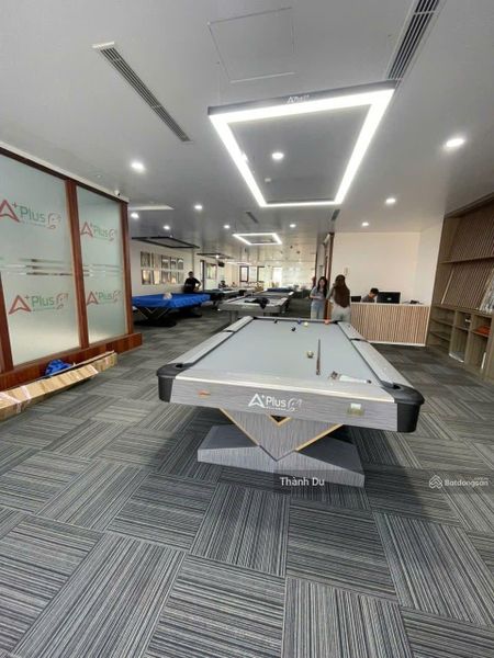 CHO THUÊ 250m2 MẶT BẰNG Văn phòng , Kinh doanh + HẦM ĐỂ XE, MẶT PHỐ LÂM HẠ -Mặt tiền 9m