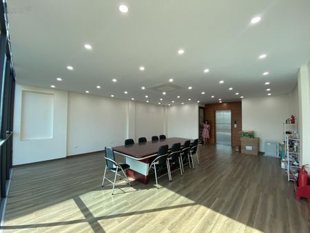 Chính chủ cho thuê văn phòng 65m2 khu vực Hạ Đình giá siêu êm chỉ 10 triệu/tháng