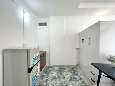 Cho thuê studio ban công , 30m2 - đường cống quỳnh , gần công viên 23/9, chợ bến thành quận 1