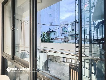 Cho thuê căn Studio Ban công Q4, gần cầu Kênh Tẻ, Đh Luật, Đh Nguyễn Tất Thành, Tôn Thất Thuyết