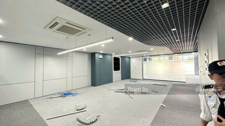 Cho thuê mặt bằng KD mặt phố Nguyễn Lam - Long Biên - DT 950 m2 - kinh doanh đỉnh