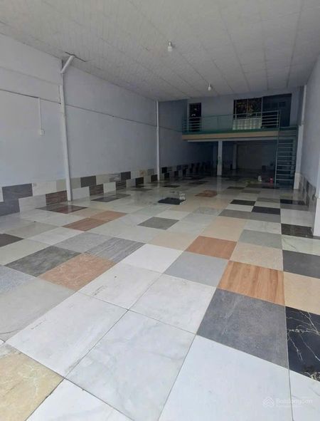 Cần cho thuê gấp kho diện tích 200m2 ở Đường Gò Ô Môi có điện 3 pha