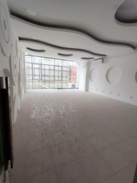Cho thuê nhà mặt tiền đường Tên Lửa 6x20m bốn lầu 8PN có sẵn máy lạnh vỉa hè 8m ngay aeon bình tân