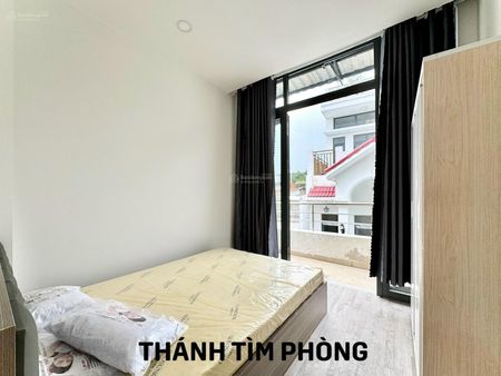 Cho thuê 1 phòng ngủ - tách bếp - bancol full nội thất gần Đầm Sen