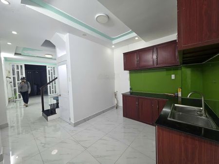 Cho thuê nhà 80 m2 , hẻm xe hơi 536 Âu Cơ,Hồ Chí Minh