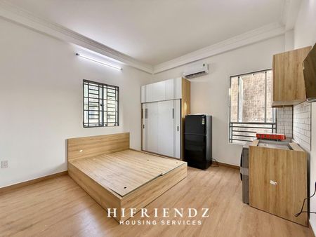 Siêu phẩm studio mới fulll nội thất máy giặt riêng cửa sổ lớn ngay trung tâm Quận 5