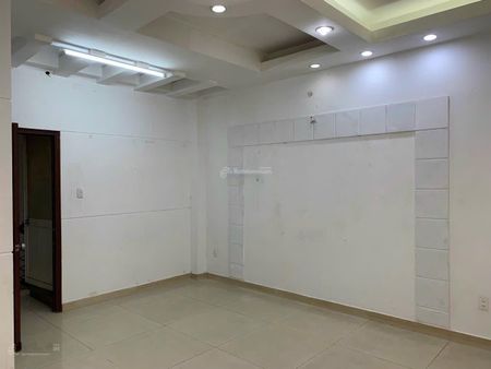 Cho thuê phòng cửa sổ tầng 3 giá 3.5 triệu
