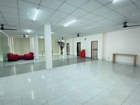 Văn phòng cho thuê khu công nghiệp Đức Hòa , Long An , DT: 1,000m2
