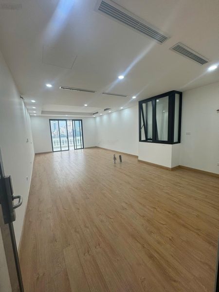 Cho thuê nhà phố hoàng ngân - kinh doanh đỉnh, 80m² -5 tầng, mặt tiền rộng, giá 30tr/tháng