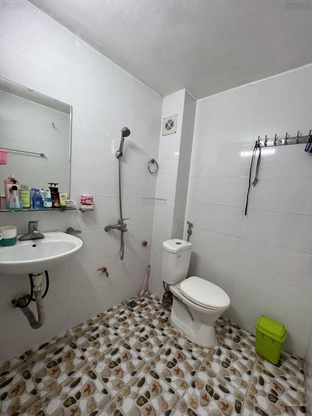 Cho thuê nhà riêng 30m2 mặt ngõ 122 Vĩnh Tuy, Hà Nội