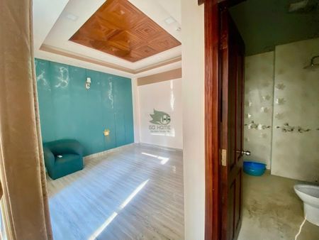 Cho thuê nhà kinh doanh 10 phòng ngủ ngang 10m 600m2 trung tâm thành phố