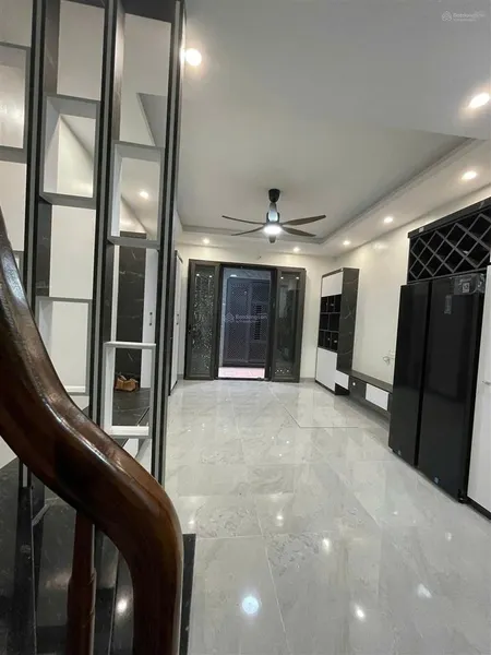 Cho thuê nhà mặt ngõ an sơn, minh khai, 40m x 4 tầng, 10,5 triệu, 3 ngủ, full nội thất, kinh doanh.