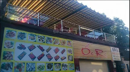 Cho thuê mặt bằng 90m2 1 sàn + 1 sân thượng
