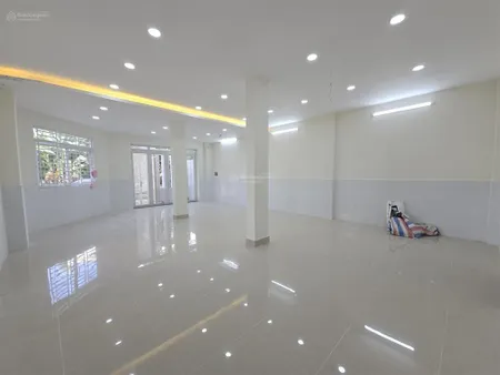 Mặt bằng kinh doanh 80m2 mới hoàn thiện tại kdc nam long quận 7