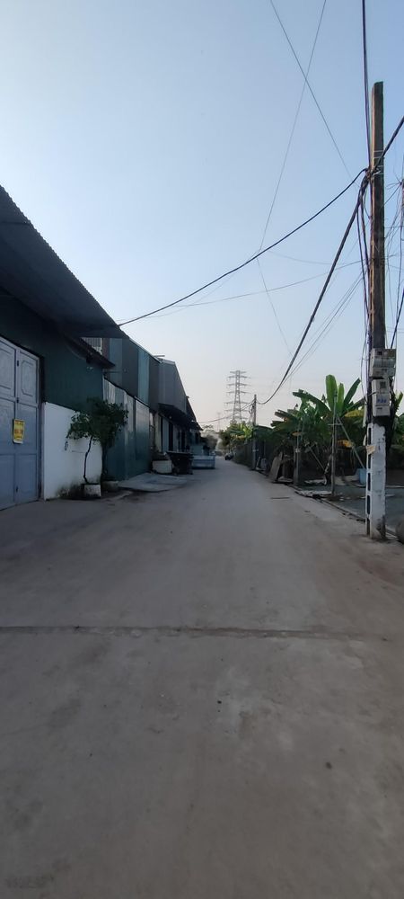 Cho thuê kho xưởng Thượng Cát Bắc Từ Liêm, DT 1000m2, điện 3 pha xe công đỗ cửa giá 35k/m2