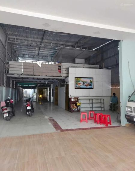 Cho thuê kho, xưởng 550m2 giá 30tr/th, ngay KCN Tân Bình